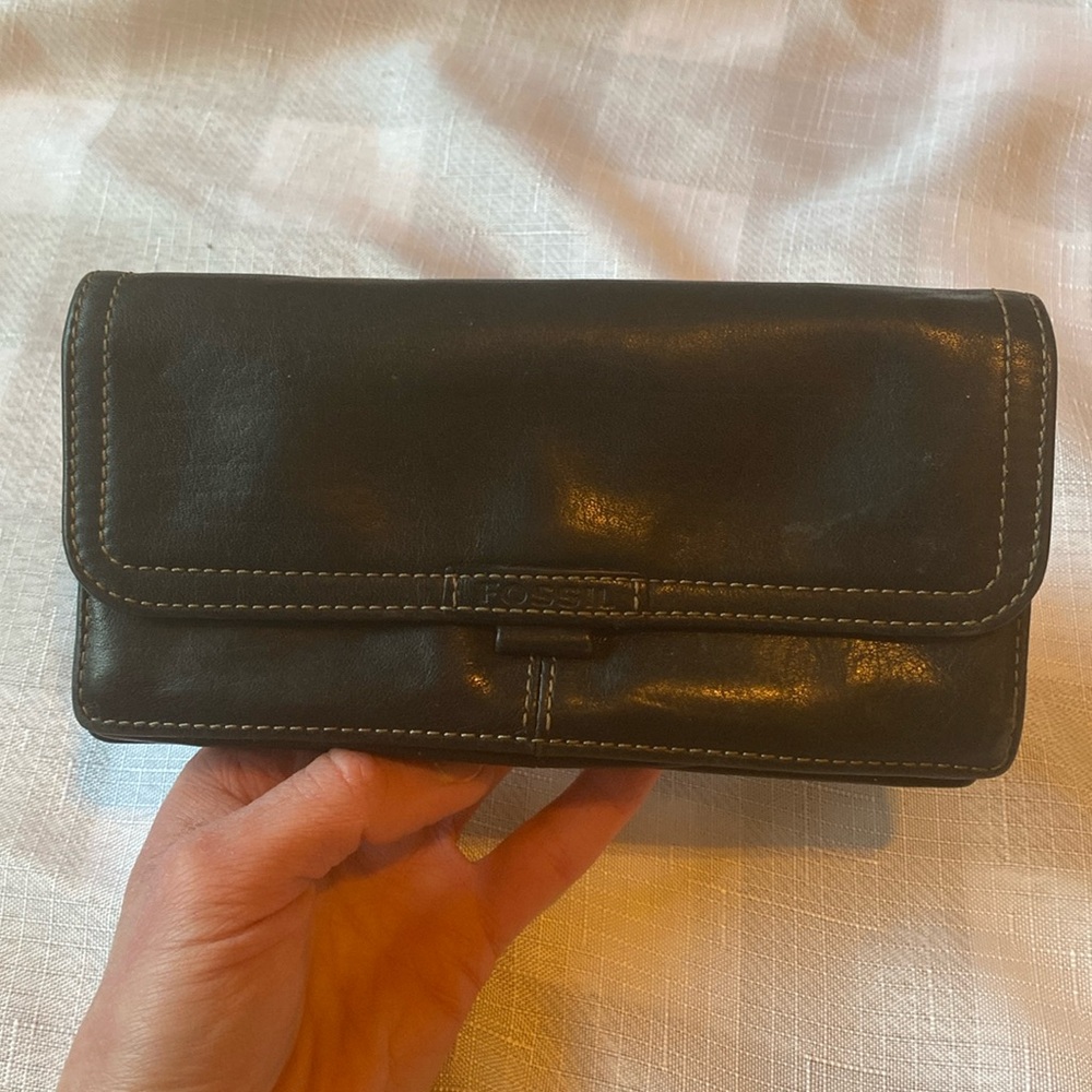 Fossil wallet